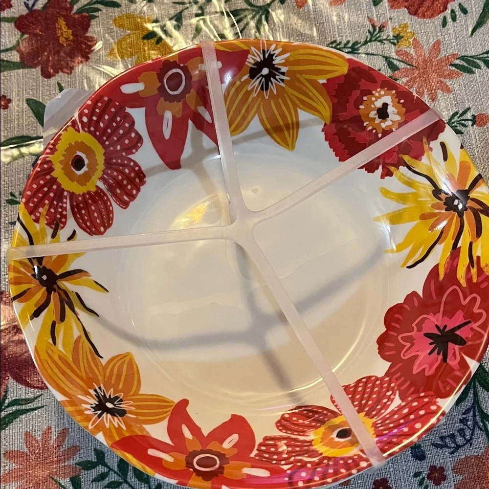 Vibrant Floral Dinner Plates - Red, Yellow, and Orange